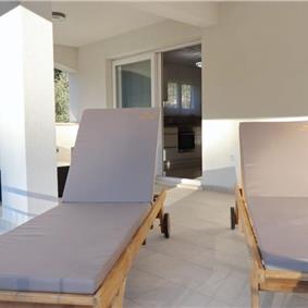 6 Bedroom Beachfront Villa with Heated Pool near Vela Luka on Korcula Island, Sleep 12